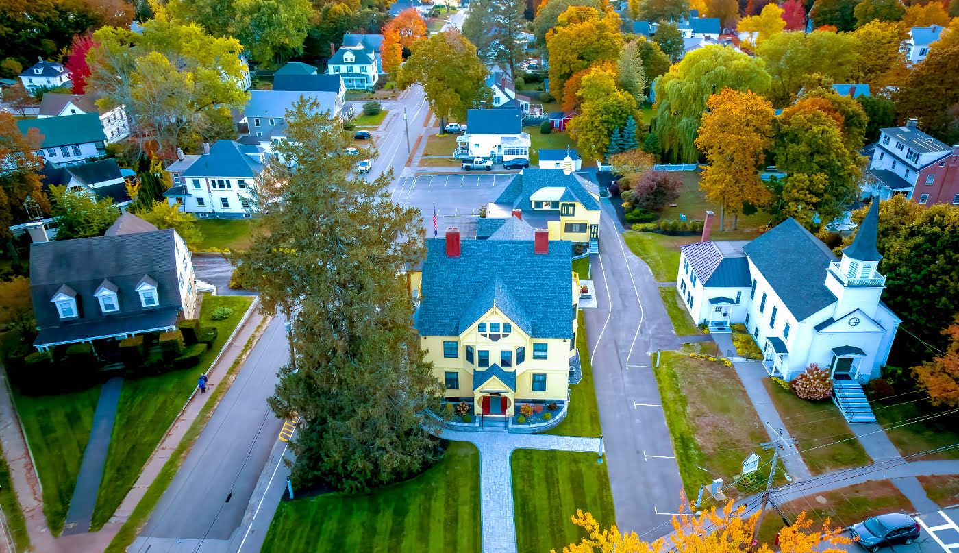 Wilkinson-Beane-Simoneau-Paquette Funeral Home 03